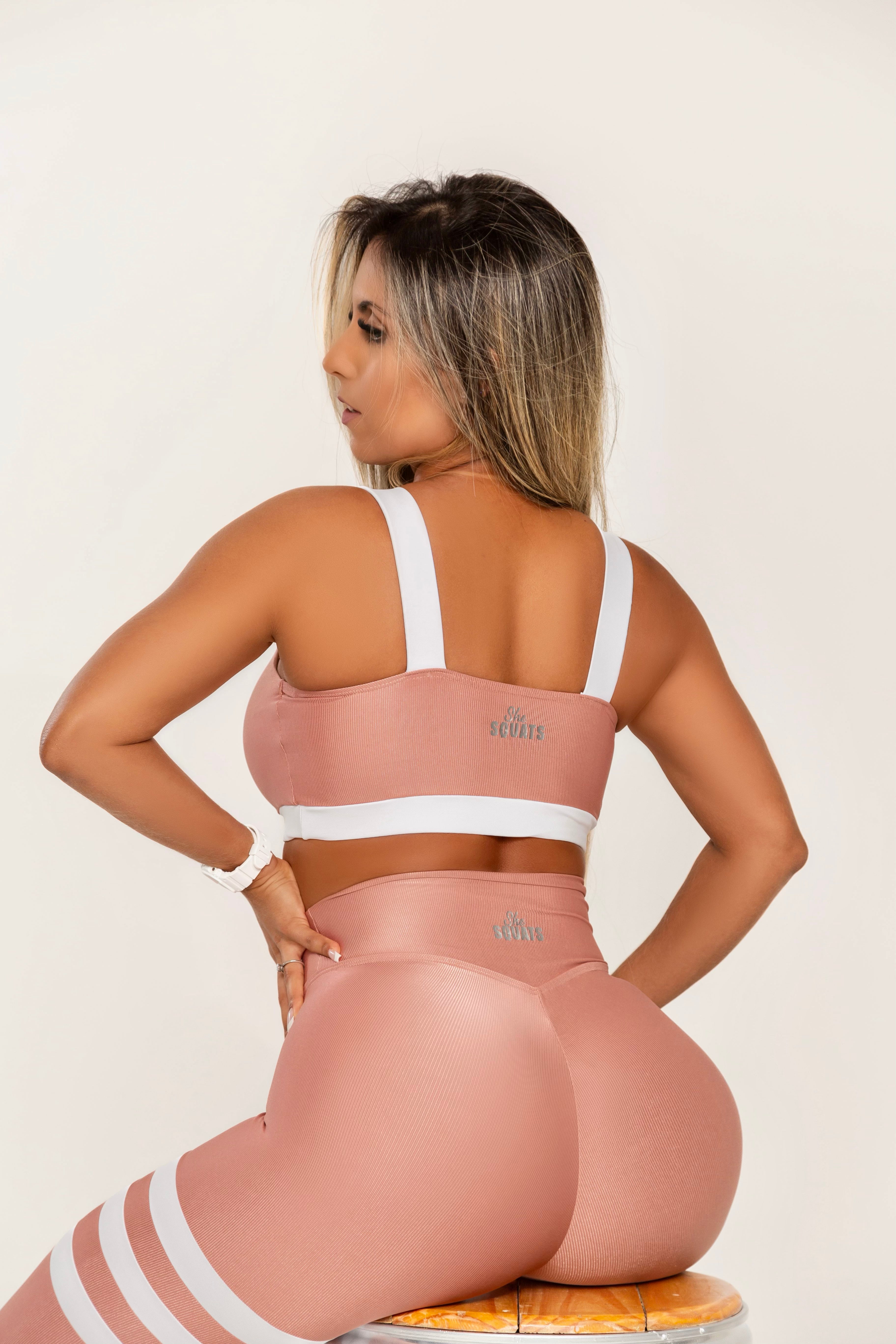 Conjunto Empina Bumbum & Top Faixa Nude She Squats