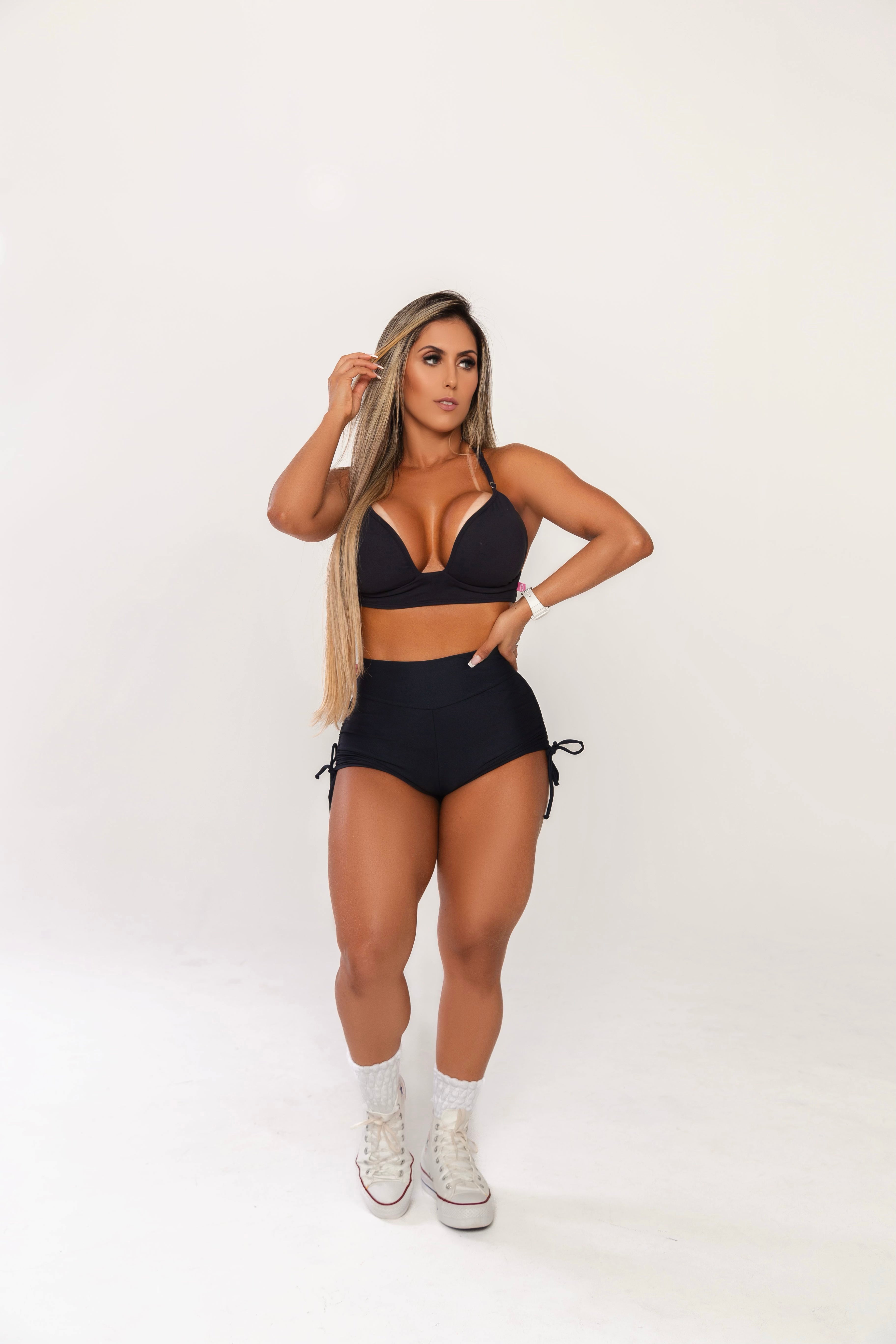 Conjunto Shorts Empina Bumbum & Top Black She Squats