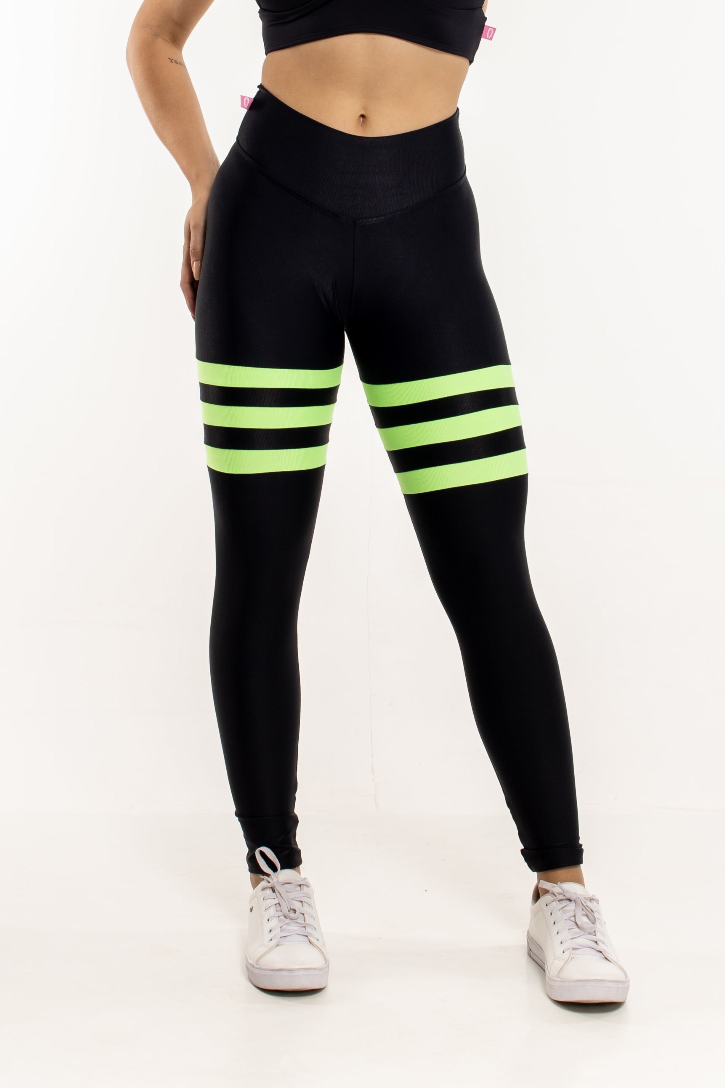 Legging Preta e Verde Com Empina Bumbum - She Squats