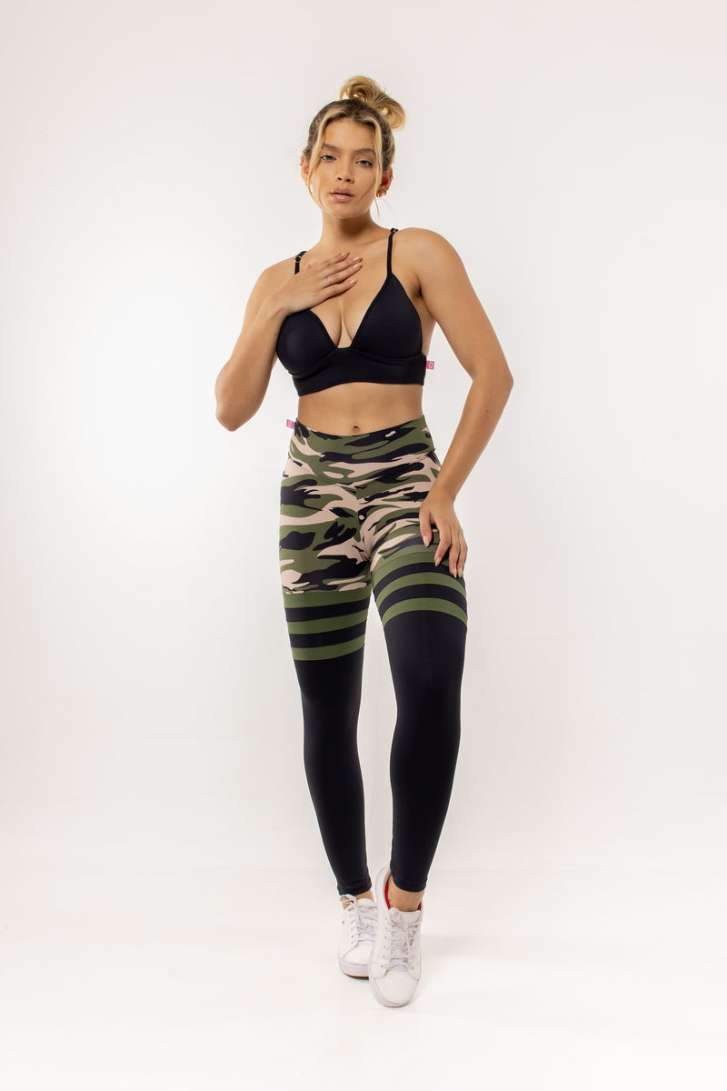 Legging Militar Com Empina Bumbum - She Squats